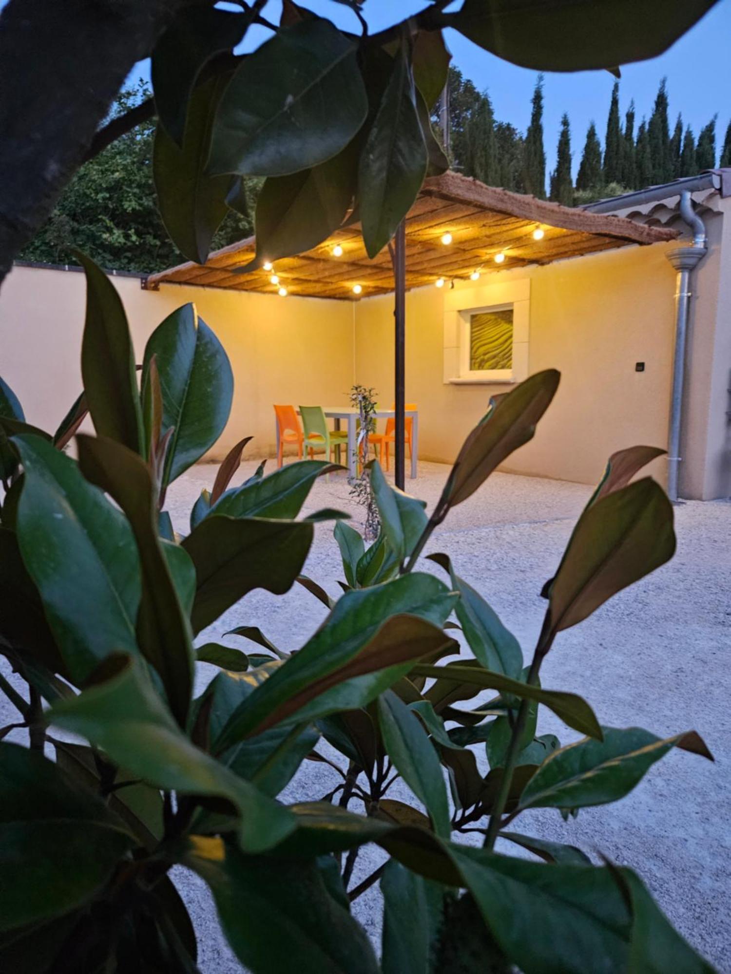 Le Rubiz Apartment La Coucourde Exterior photo